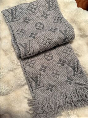 Louis Vuitton Logomania Gray Monogram Wool Scarf - Classic Designer Accessory